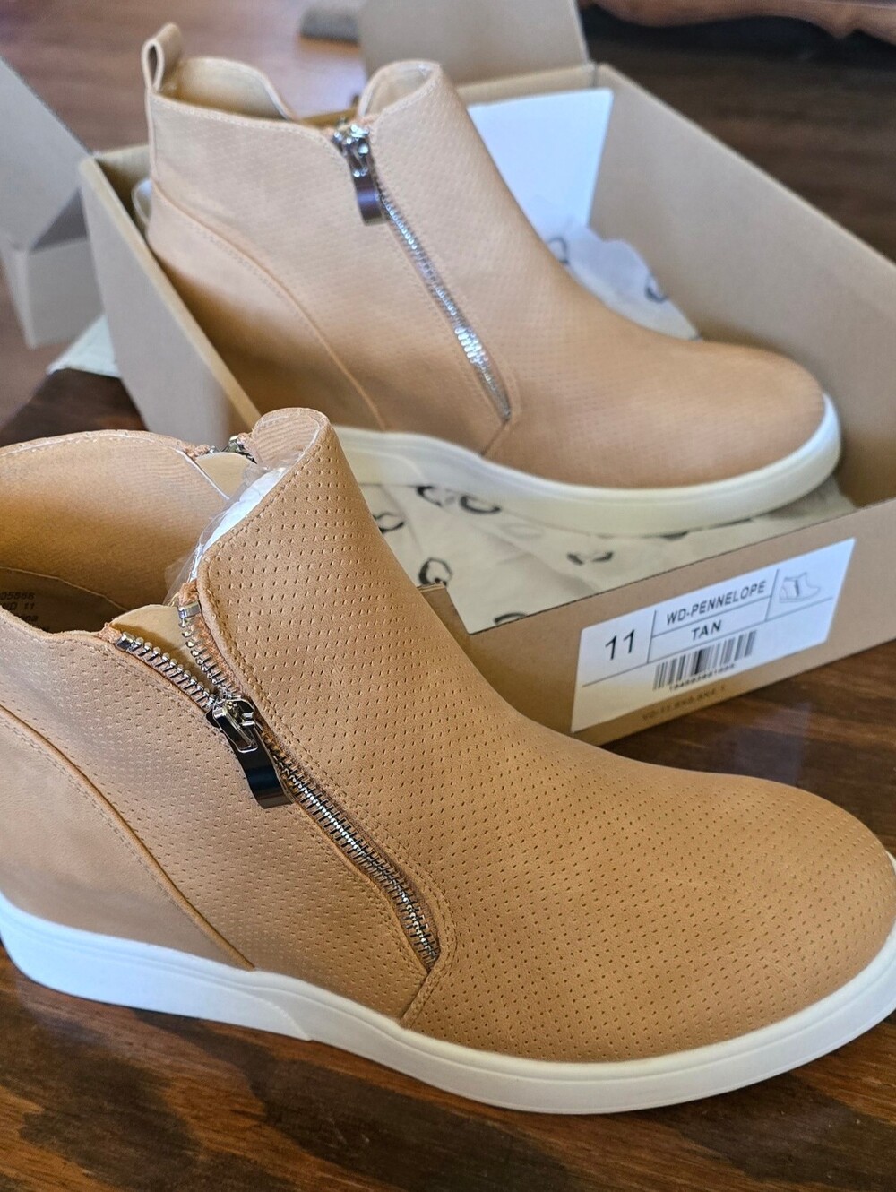 Journee Collection Size 11 Penelope